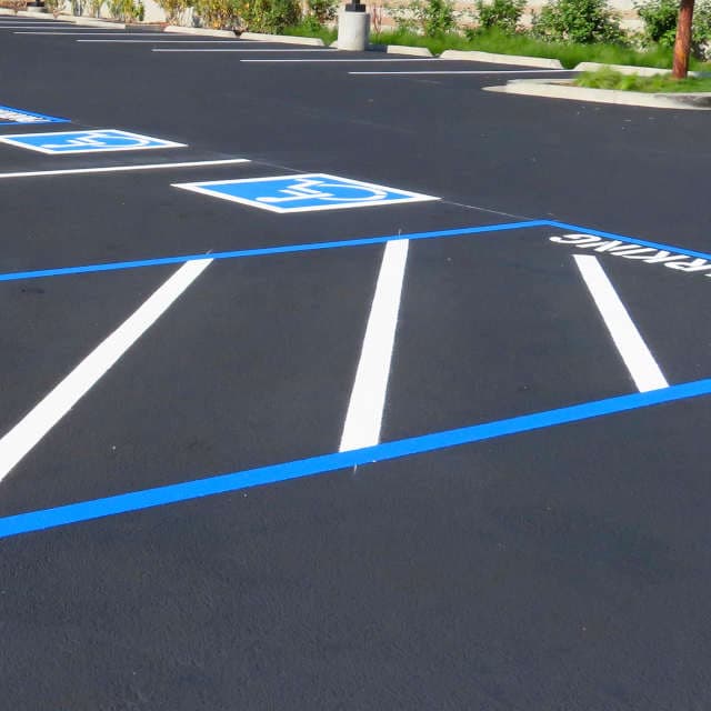 Parking lot with new sealcoating an lines